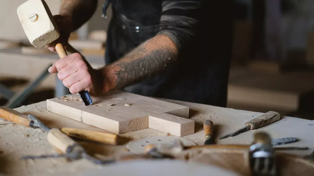 如何用凿子进行清洁，准确的切割
